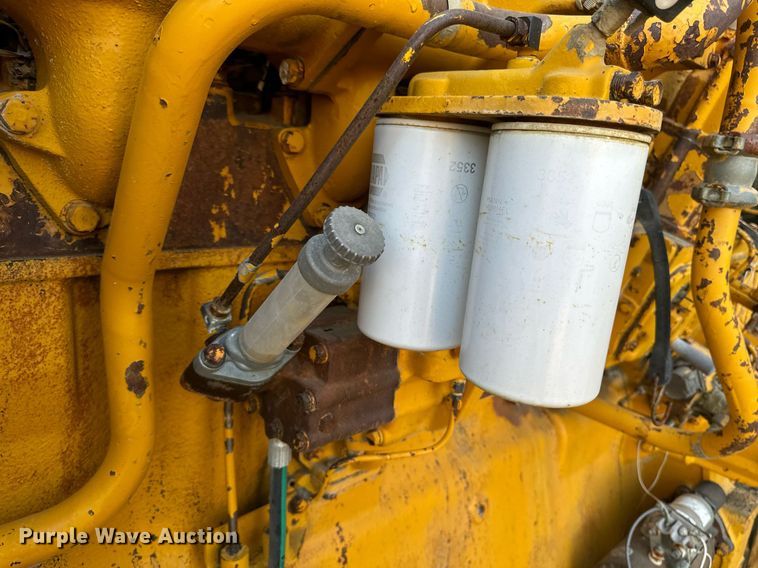 image for item DW2366 1975 Caterpillar D353 power unit