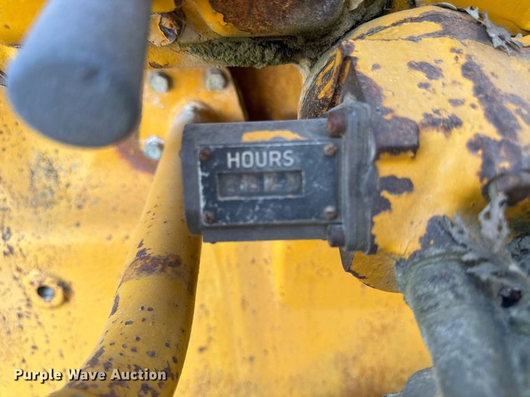 image for item DW2366 1975 Caterpillar D353 power unit