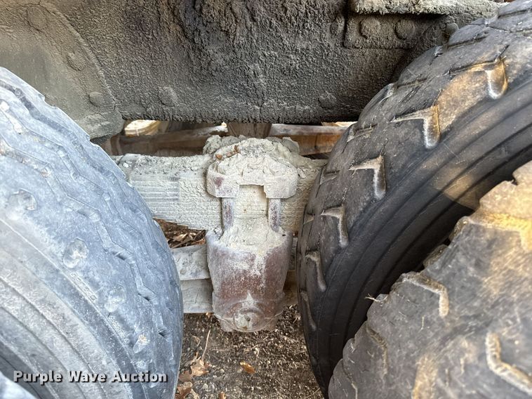 image for item DW2366 1975 Caterpillar D353 power unit