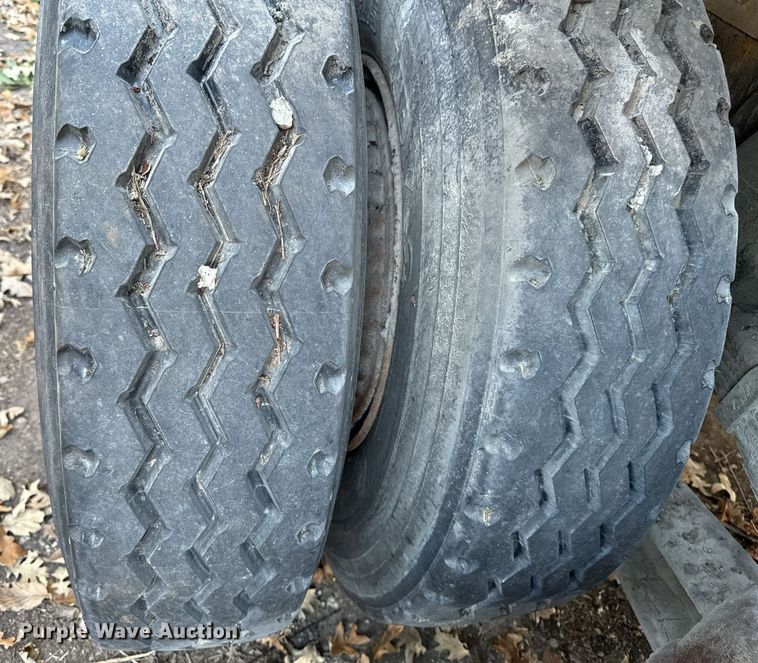 image for item DW2366 1975 Caterpillar D353 power unit