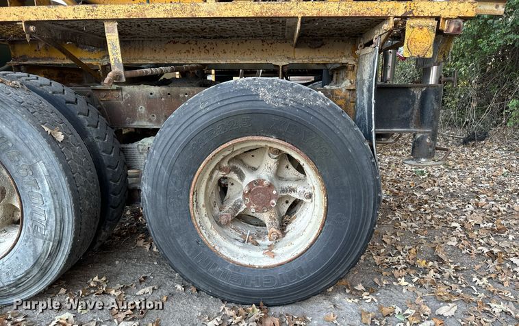 image for item DW2366 1975 Caterpillar D353 power unit