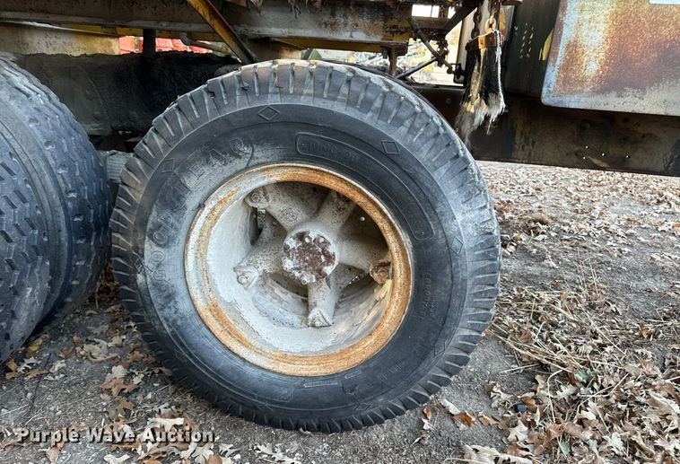 image for item DW2366 1975 Caterpillar D353 power unit