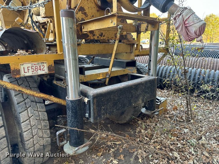 image for item DW2367 1981 Caterpillar D353 power unit