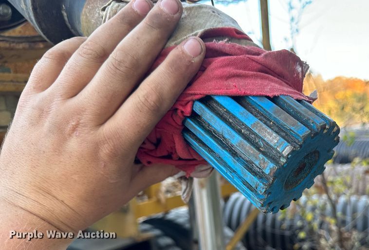 image for item DW2367 1981 Caterpillar D353 power unit