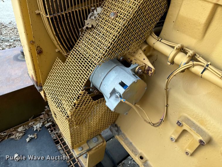 image for item DW2367 1981 Caterpillar D353 power unit