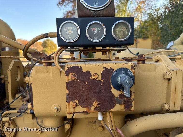 image for item DW2367 1981 Caterpillar D353 power unit