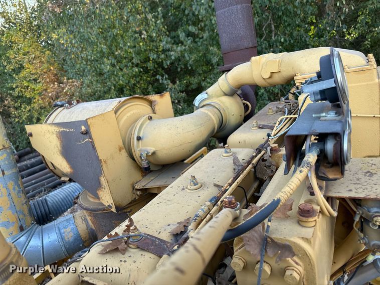 image for item DW2367 1981 Caterpillar D353 power unit