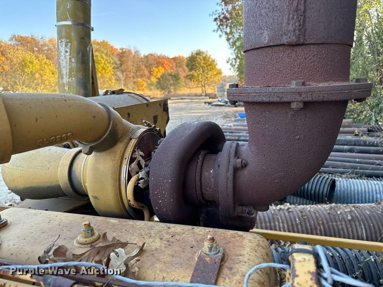 image for item DW2367 1981 Caterpillar D353 power unit