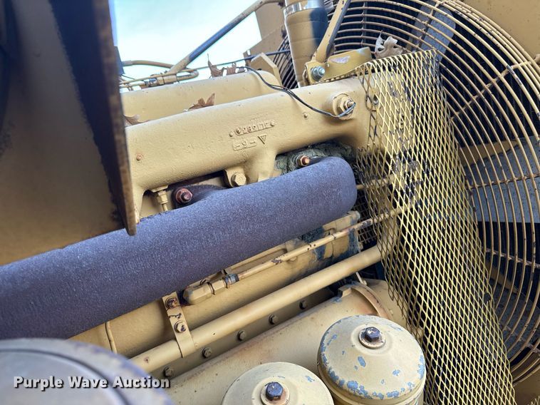 image for item DW2367 1981 Caterpillar D353 power unit