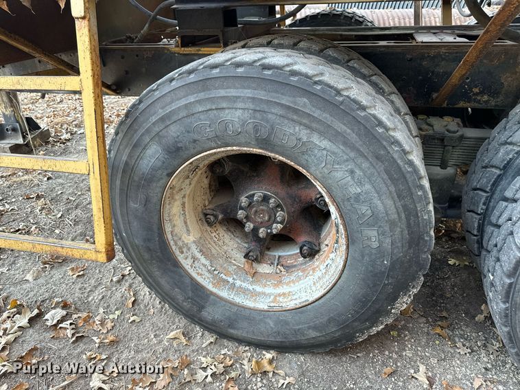 image for item DW2367 1981 Caterpillar D353 power unit