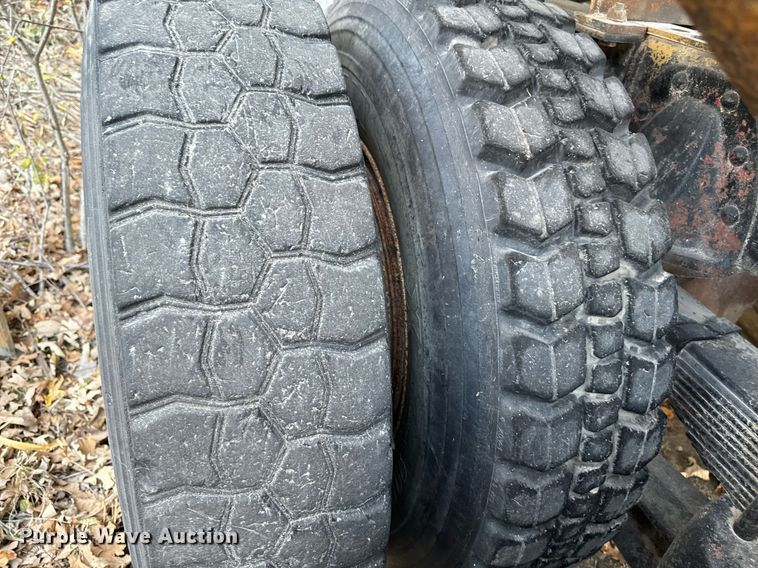 image for item DW2367 1981 Caterpillar D353 power unit