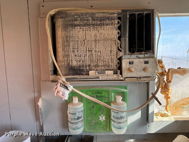 image for item DW2368 Eagle Jumbo 1400 horizontal impact crusher