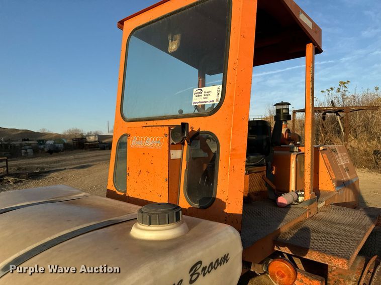 image for item DW2371 Broce Broom RJ300 broom