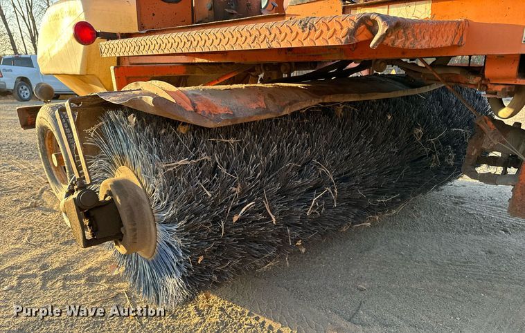 image for item DW2371 Broce Broom RJ300 broom