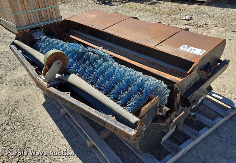 image for item DW2506 Bradco Power Sweep  skid steer sweeper