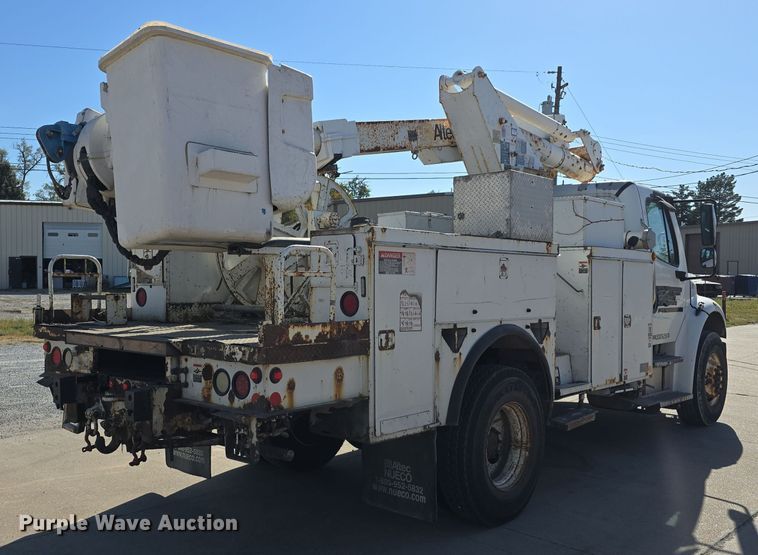 image for item DW3813 2005 Freightliner Busings Class M2 bucket truck