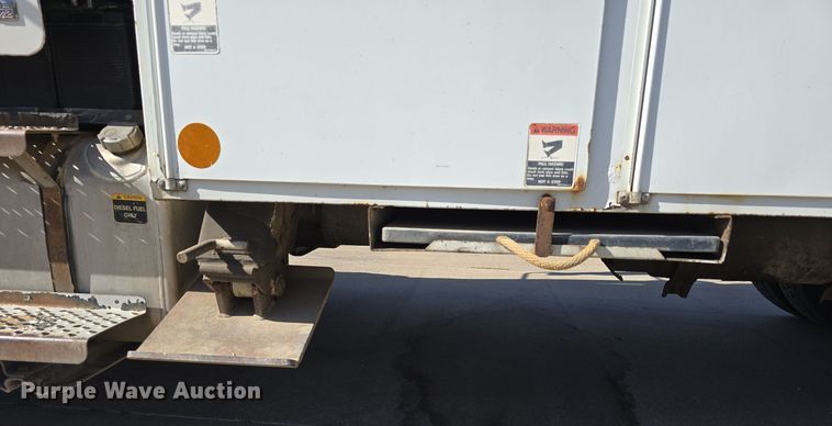 image for item DW3813 2005 Freightliner Busings Class M2 bucket truck