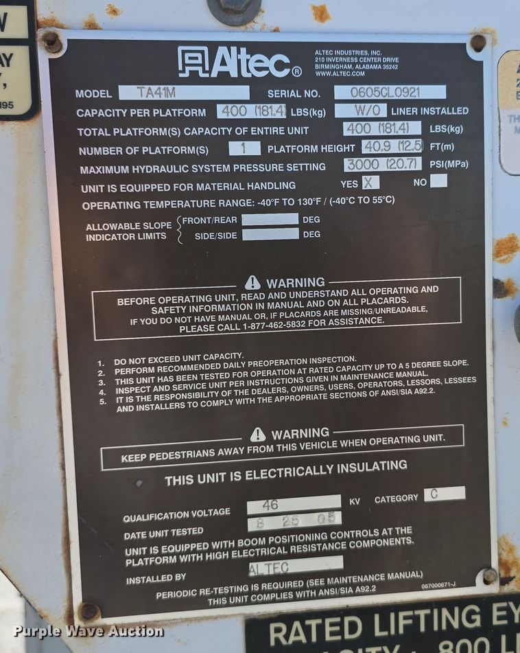 image for item DW3813 2005 Freightliner Busings Class M2 bucket truck