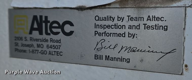 image for item DW3813 2005 Freightliner Busings Class M2 bucket truck