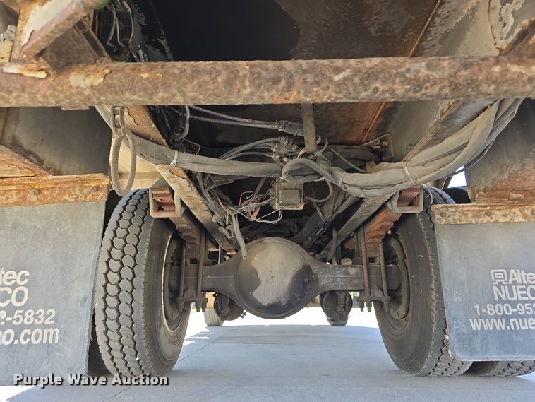 image for item DW3813 2005 Freightliner Busings Class M2 bucket truck