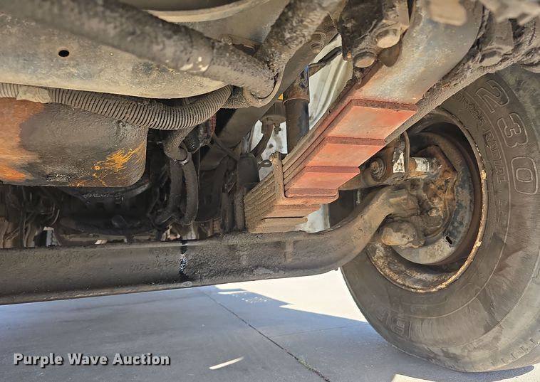 image for item DW3813 2005 Freightliner Busings Class M2 bucket truck