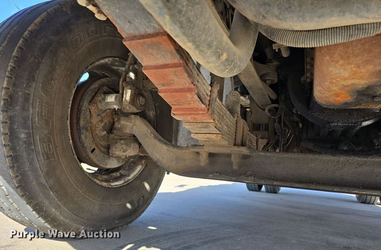 image for item DW3813 2005 Freightliner Busings Class M2 bucket truck