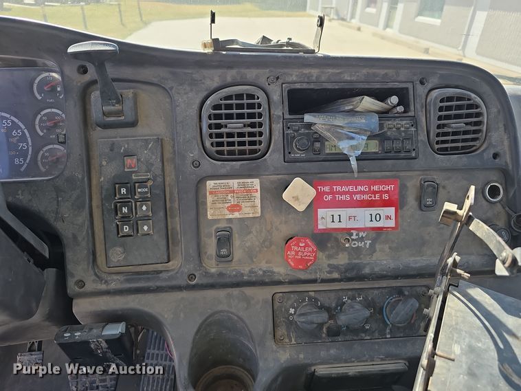 image for item DW3813 2005 Freightliner Busings Class M2 bucket truck