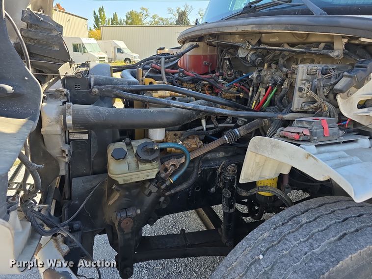 image for item DW3813 2005 Freightliner Busings Class M2 bucket truck