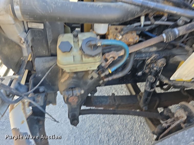 image for item DW3813 2005 Freightliner Busings Class M2 bucket truck