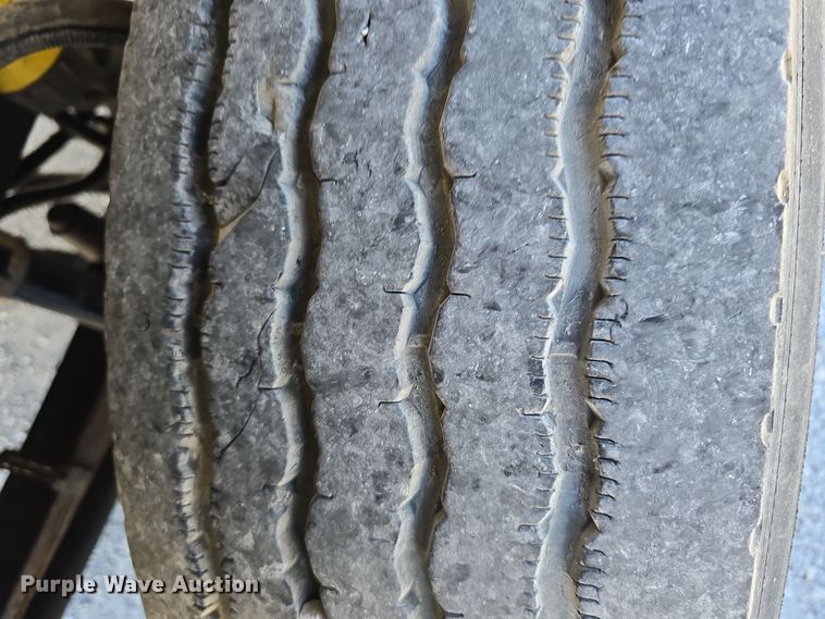 image for item DW3813 2005 Freightliner Busings Class M2 bucket truck