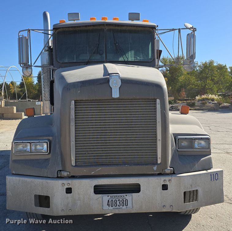 image for item DW3839 1994 Kenworth T450 dump truck