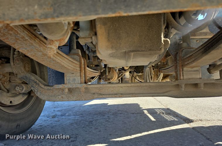 image for item DW3839 1994 Kenworth T450 dump truck