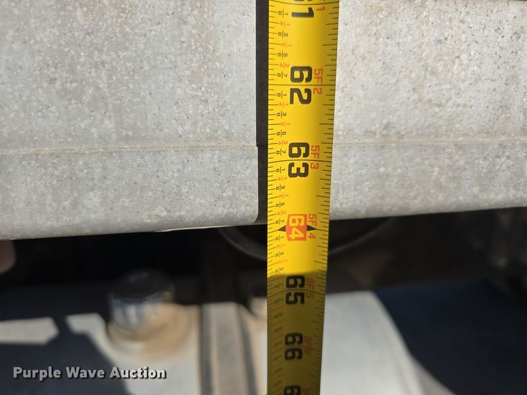 image for item DW3839 1994 Kenworth T450 dump truck