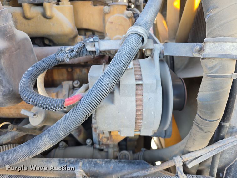 image for item DW3839 1994 Kenworth T450 dump truck