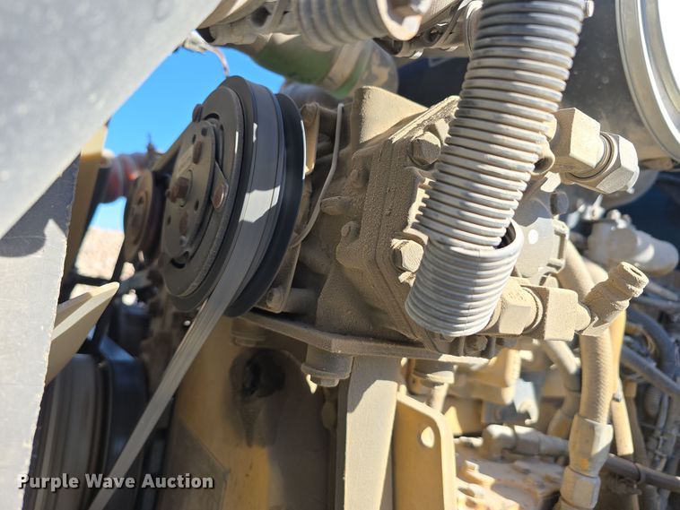 image for item DW3839 1994 Kenworth T450 dump truck