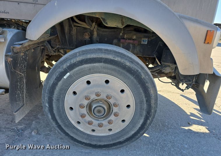 image for item DW3839 1994 Kenworth T450 dump truck