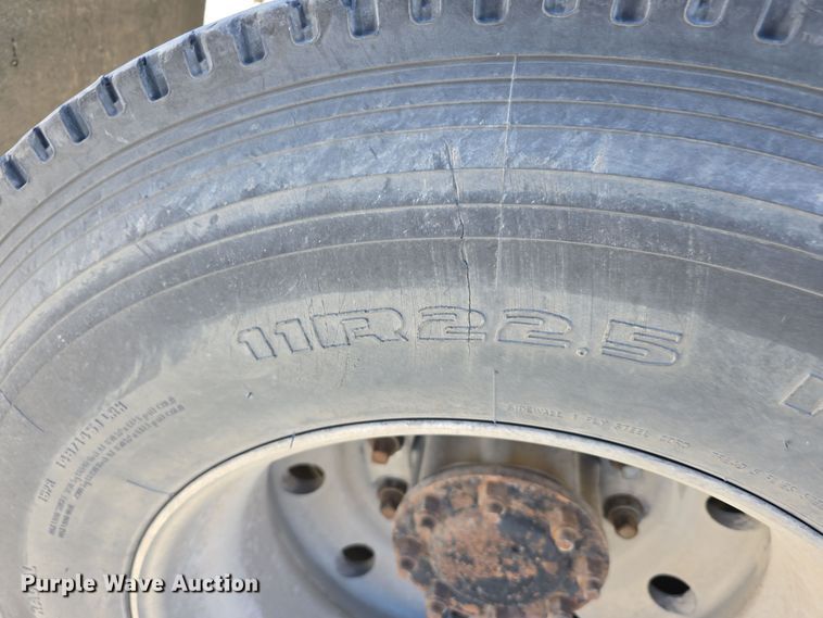 image for item DW3839 1994 Kenworth T450 dump truck