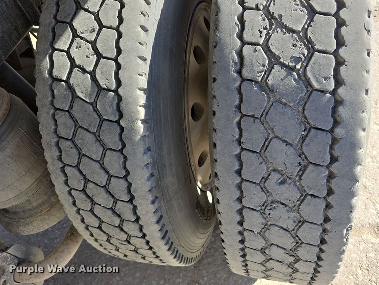 image for item DW3839 1994 Kenworth T450 dump truck