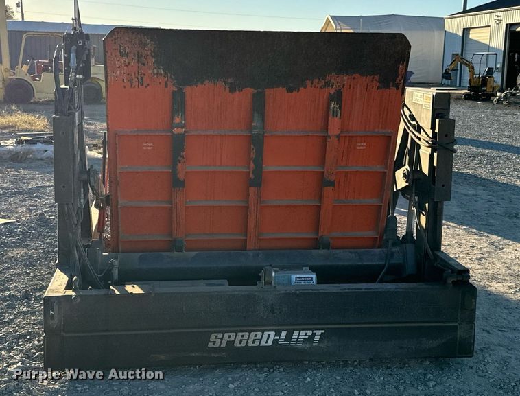 image for item DX0722 Speed-Lift SL-8000B loading dock
