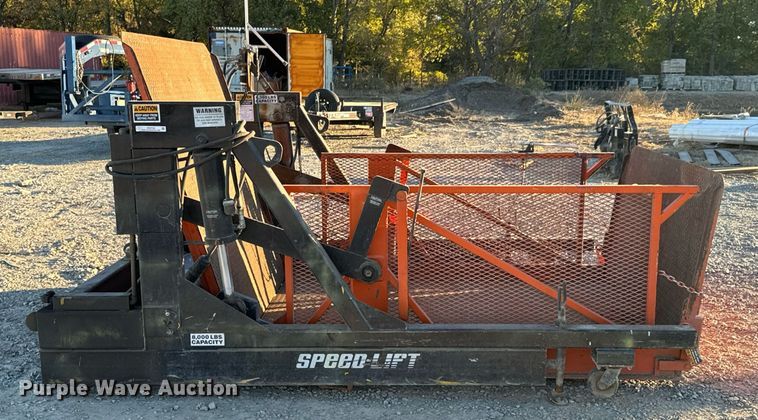image for item DX0722 Speed-Lift SL-8000B loading dock