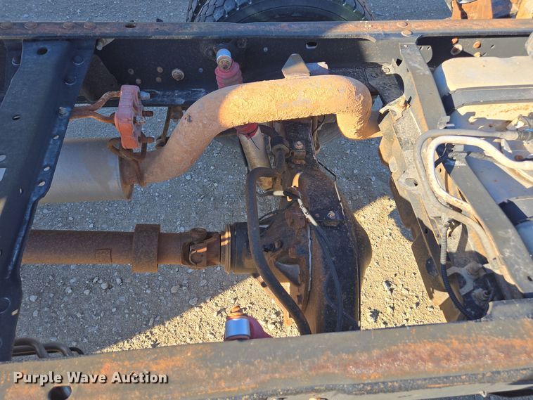 image for item EE7838 2010 Ford F550 Super Duty XL truck cab and chassis