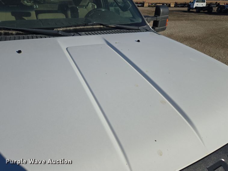 image for item EE7838 2010 Ford F550 Super Duty XL truck cab and chassis