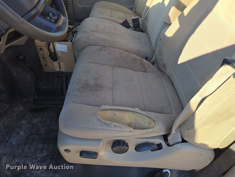 image for item EE7838 2010 Ford F550 Super Duty XL truck cab and chassis