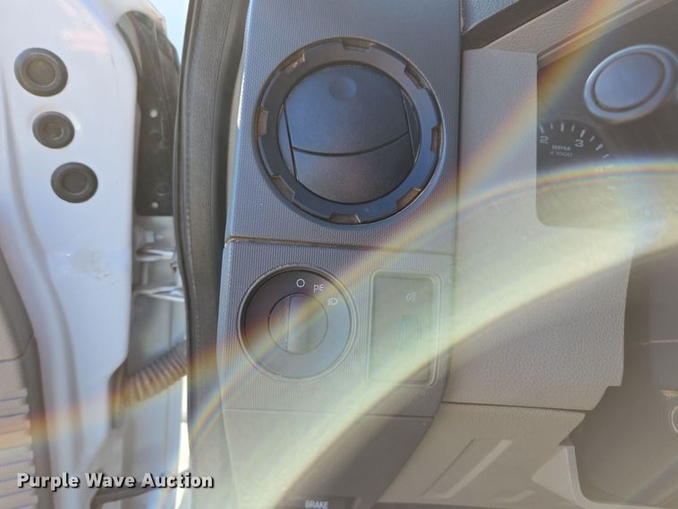 image for item EE7838 2010 Ford F550 Super Duty XL truck cab and chassis