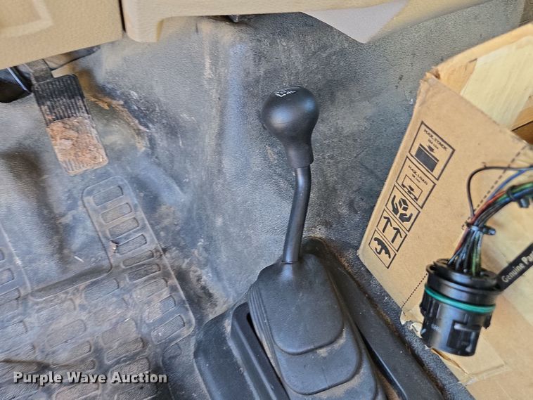 image for item EE7838 2010 Ford F550 Super Duty XL truck cab and chassis