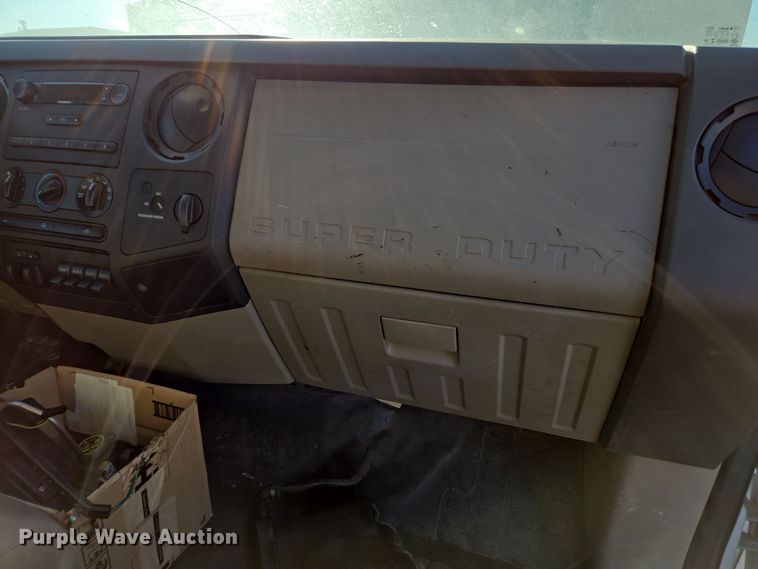 image for item EE7838 2010 Ford F550 Super Duty XL truck cab and chassis