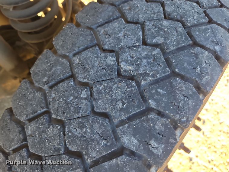 image for item EE7838 2010 Ford F550 Super Duty XL truck cab and chassis