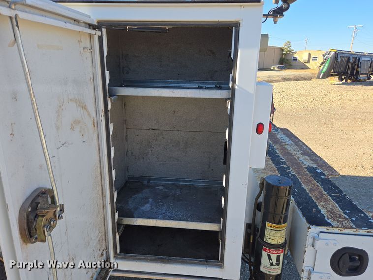 image for item EE7842 2011 Ford F550 Super Duty XL utility / service truck