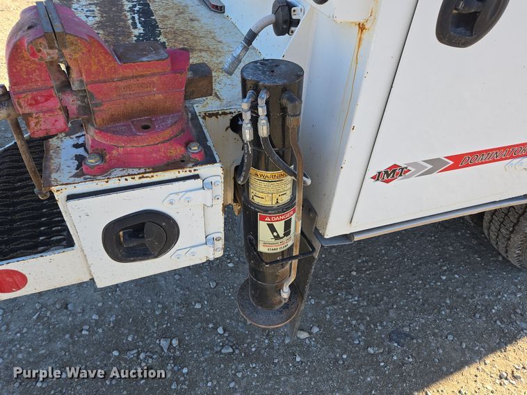 image for item EE7842 2011 Ford F550 Super Duty XL utility / service truck