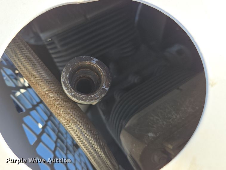 image for item EE7842 2011 Ford F550 Super Duty XL utility / service truck